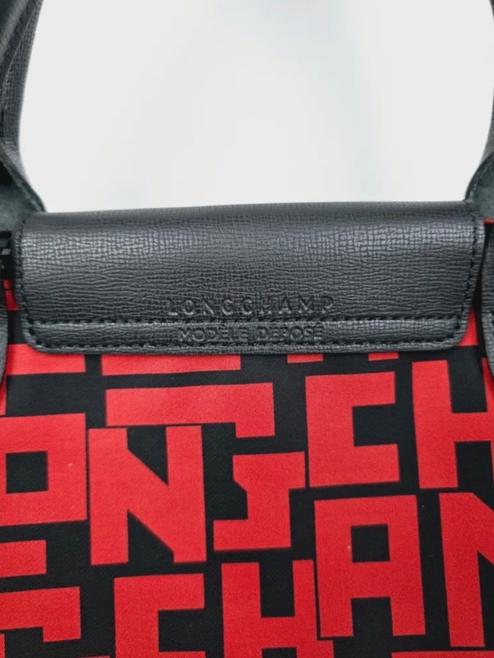 Longchamp Le Pilage Red & Black Logo Travel Bag - Picture 4 of 8